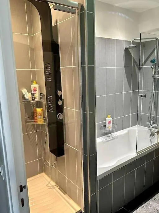 住宿加早餐酒店 Private Bedroom 1 Near Eiffel Tower, Saint Germain *